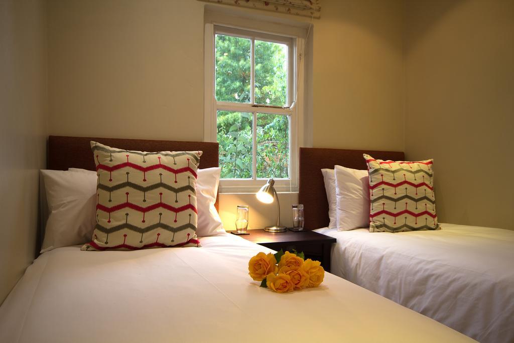 The Rose Cottage B&B Dullstroom Room photo